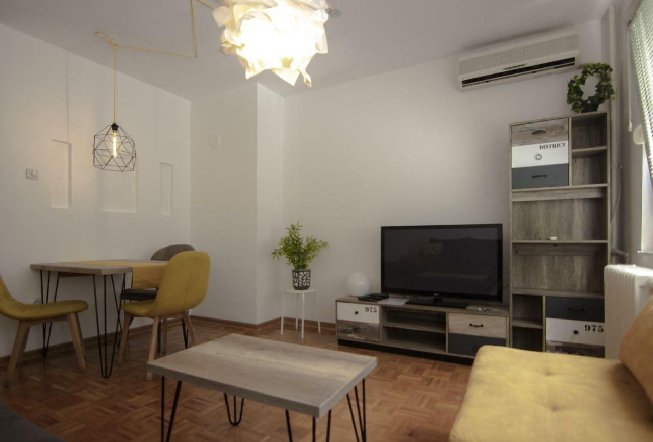 Slavija Square Apartments Belgrad Zewnętrze zdjęcie