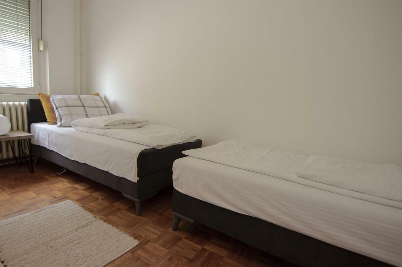 Slavija Square Apartments Belgrad Zewnętrze zdjęcie